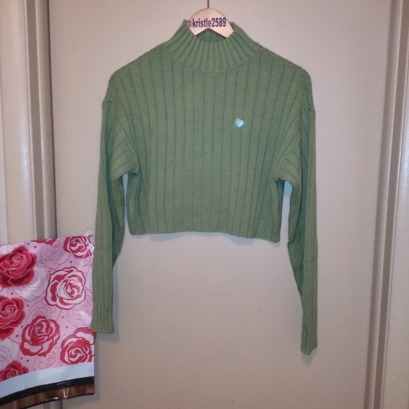 PacSun Tops - Pacsun Green crop top